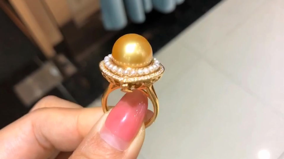 JSG052-YS13-14 mm Golden South Sea Pearl Ring Pendant, 18k Gold w/ Diamond - AAAA